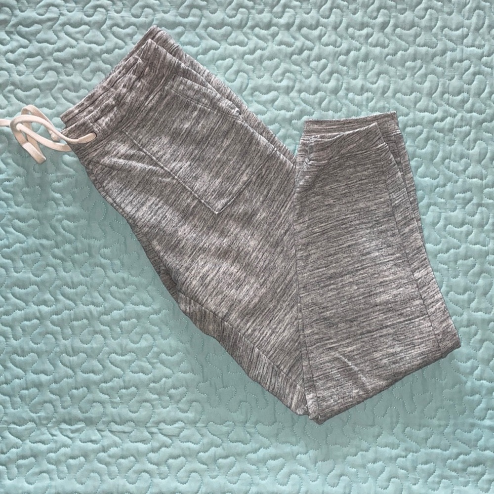 Cargo pocket fleece joggers